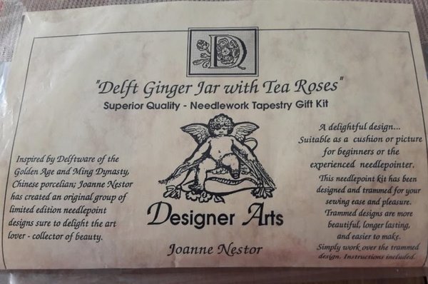 Gobelin Designer Arts Delft Ginger Jar with Tea Roses